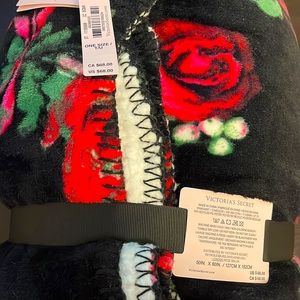Victoria’s Secret Floral Sherpa Blanket 50”x60”